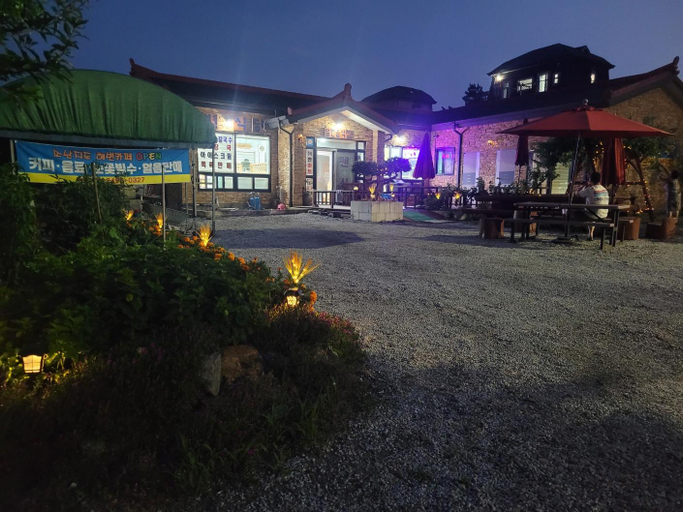Exterior & Views 4, Dangjin Sonanjido Beach Pension, Seosan