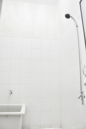 Bathroom, AFARIS Residence By Amazing, Banda Aceh