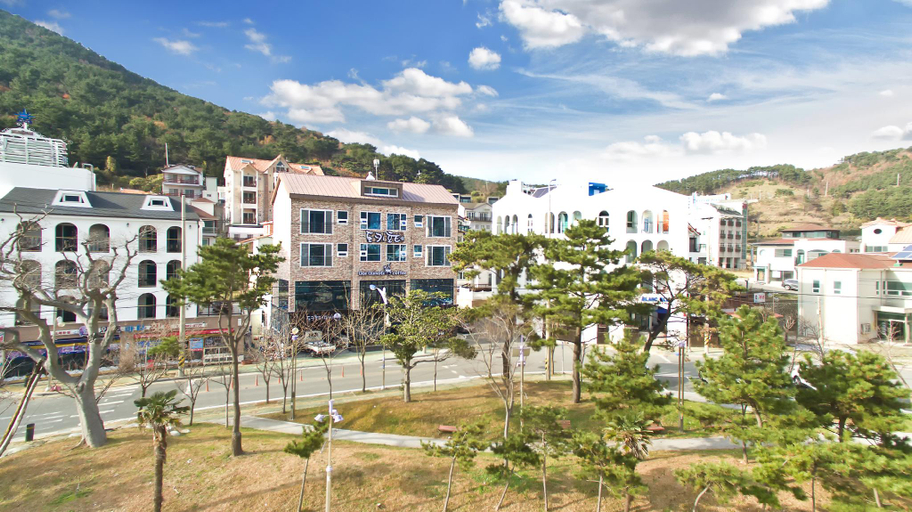 Others 2, Geoje Don Quixote Pension, Geoje