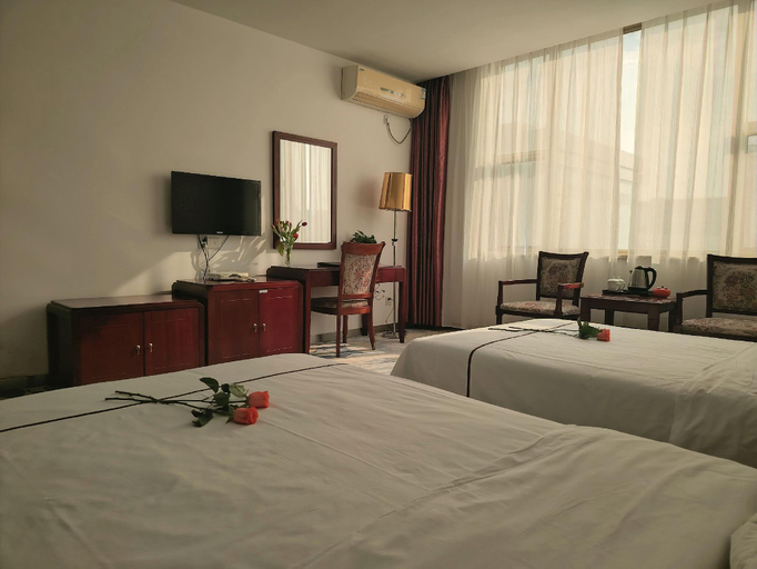 Bedroom 2, Bai'an Business Hotel, Zhuhai