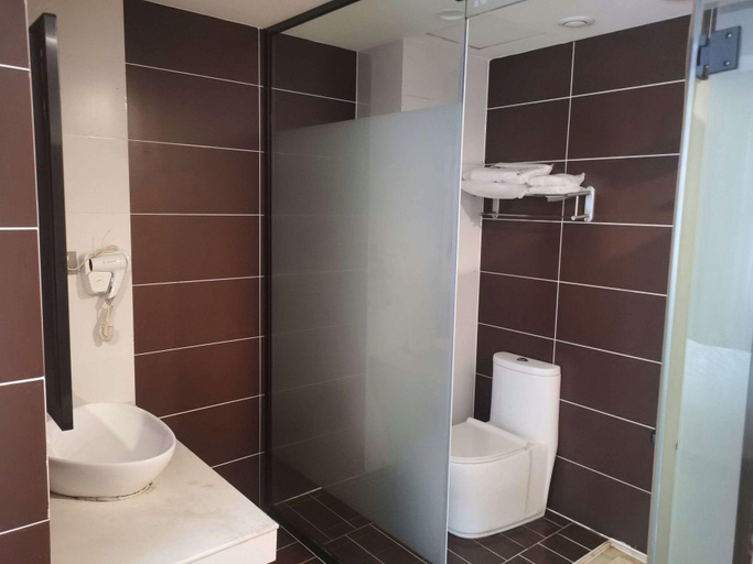 Bathroom 3, 7 Days Premium (Tangyin Yuefei Temple Scenic Area), Anyang