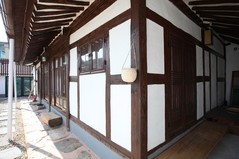 Others 4, Jeonju Hanok Gohee Pension, Jeonju