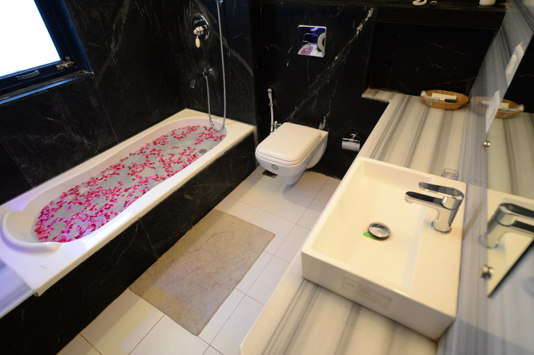 Bathroom, Bonfire Boutique Lake View, Udaipur