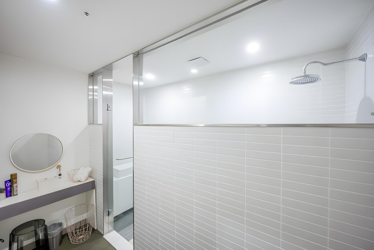 Bathroom, Seogwipo Bricks Hotel Pension, Seogwipo