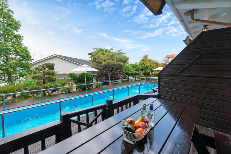 Others 5, Ganghwa Seongmododolmoro Pension A, Ganghwa