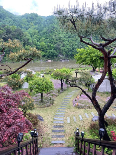 Others 3, Hongcheon Van Gogh and Sunflower Pension, Chuncheon