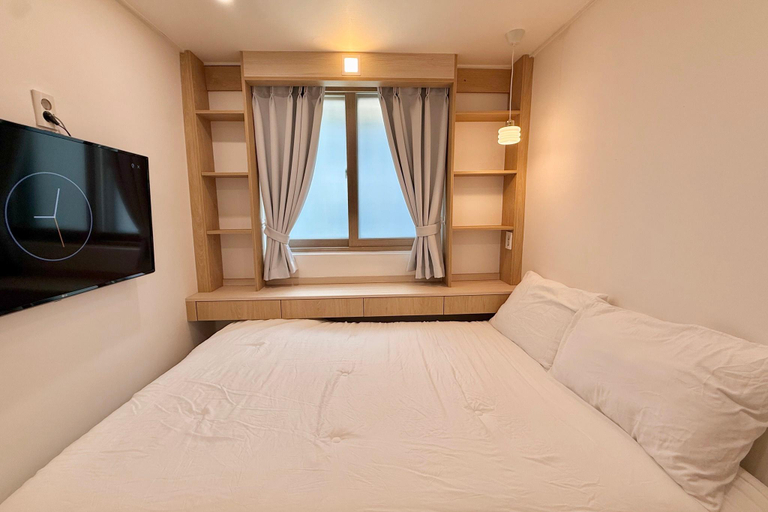 Bedroom, circle stay, Dong