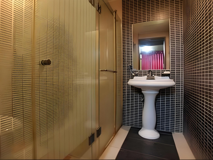 Bathroom 3, Sharp Hostel Dangjin, Dangjin