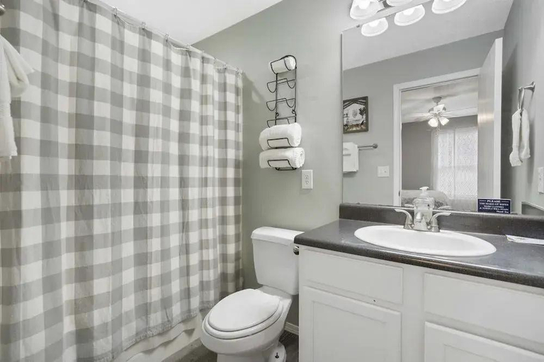 Bathroom 4, Rockwall Lodge - Close to Branson Strip!, Taney