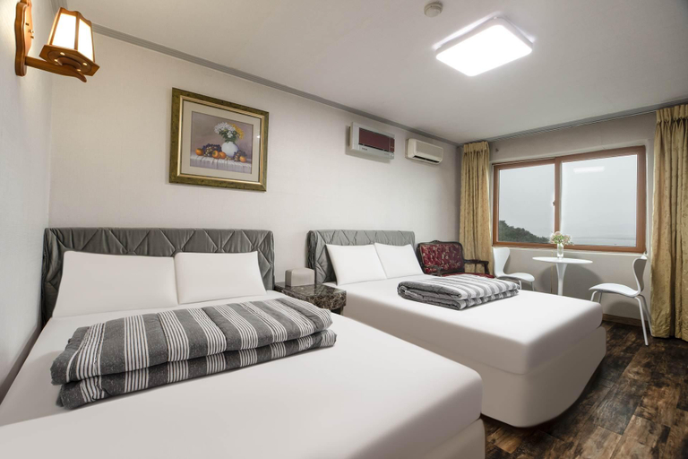 Bedroom 4, Jebudo Interpark, Hwaseong