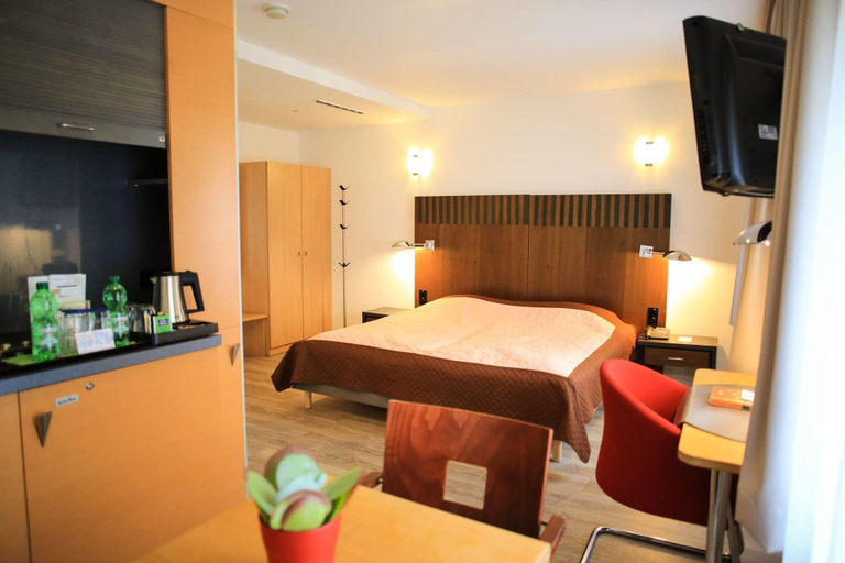 Bedroom 3, Hotel Arina, Waldshut