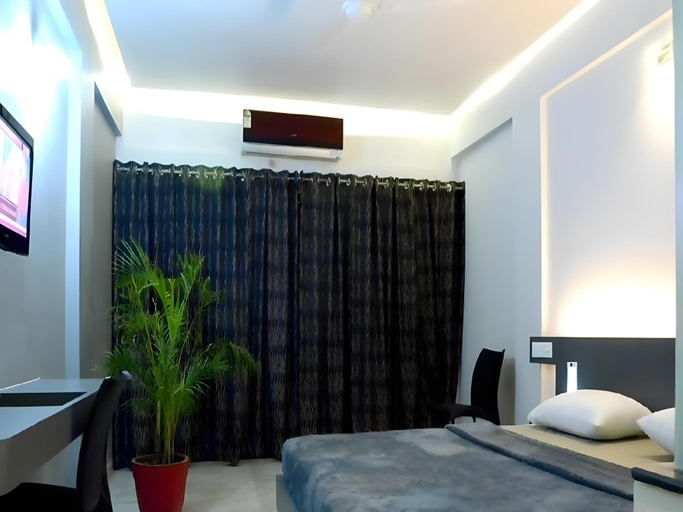 Bedroom 2, Hotel Royal Palace, Aurangabad