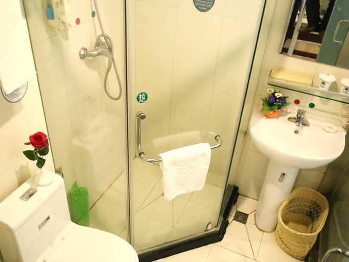 Bathroom 3, Shell Hotel (Rizhao Port Lighthouse Scenic Area Branch), Rizhao
