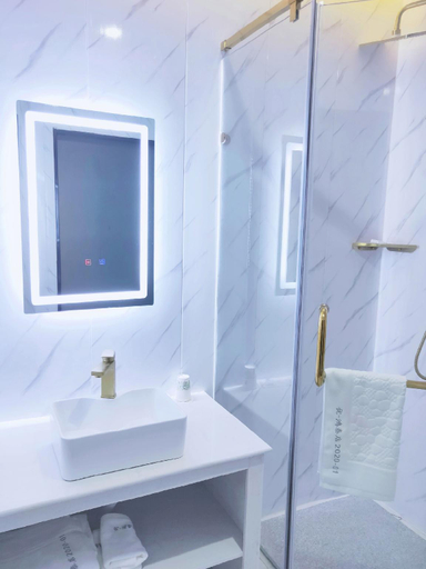 Bathroom 3, 7 Days Premium Zibo Zichuan Hongtai, Zibo