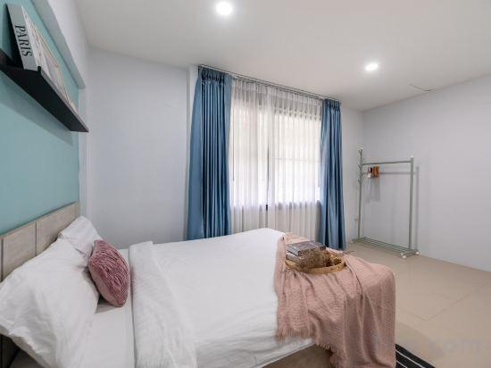 2, Spacious Family Haven Chatuchak Market - 5BR House, Chatuchak