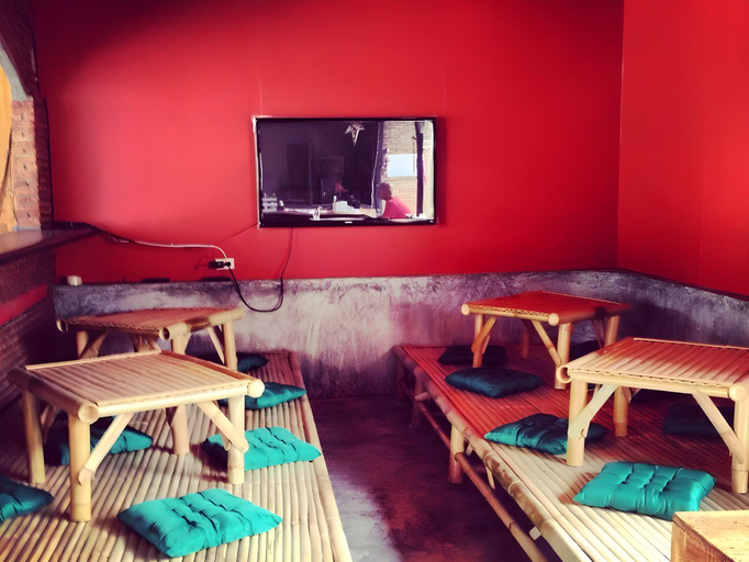 Food & Drinks 4, Wok & The Much Rooms Hostel, Ko Phangan