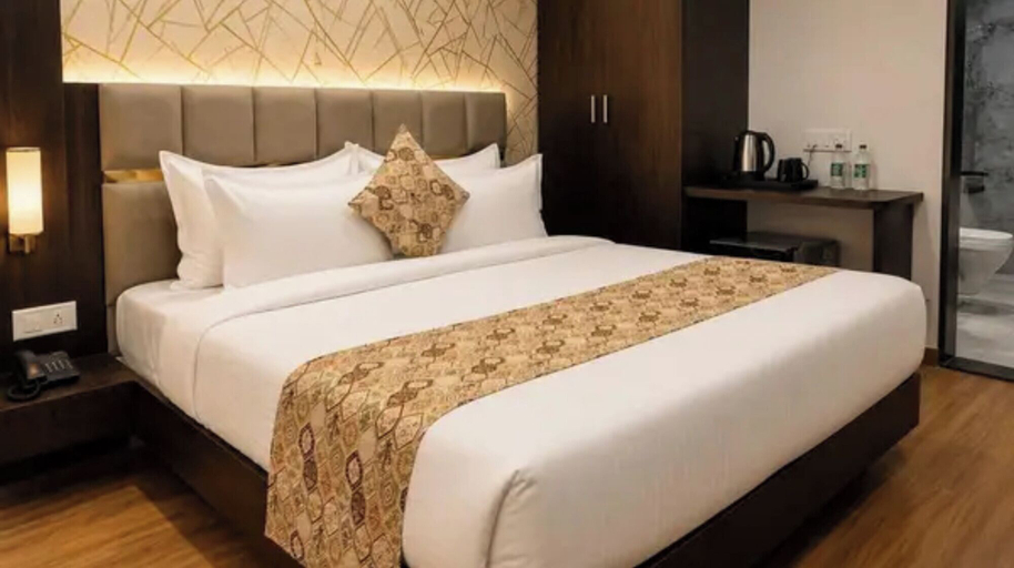 Room 2, Fabhotel Rove Inn, Indore
