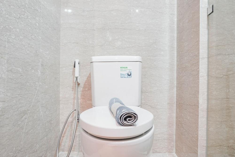 Bathroom 3, Premium Best Choice 2Br With Private Lift At Menteng Park Apartment, Jakarta Pusat