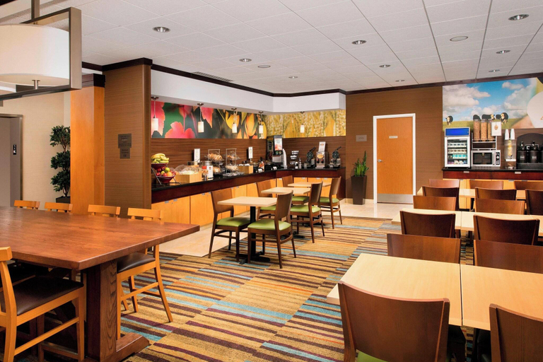 Food & Drinks 5, Fairfield Inn & Suites Washington, Dc/New York Av., Washington D.C.