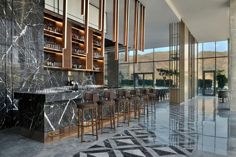 Bar 5, Le Méridien Navi Mumbai, Thane