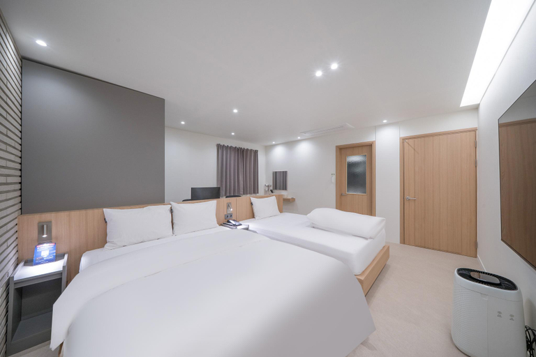 Bedroom 4, Gyeongsan Shwimpyo, Dong
