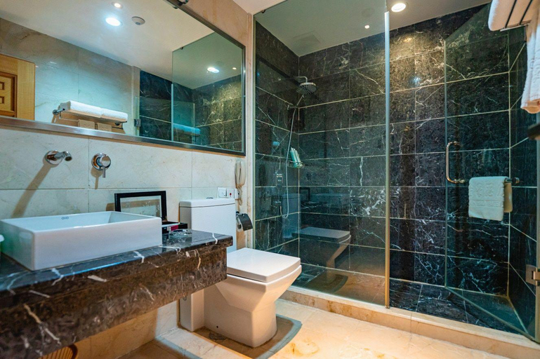 Bathroom 3, Jin Hao Hotel, Bazhong