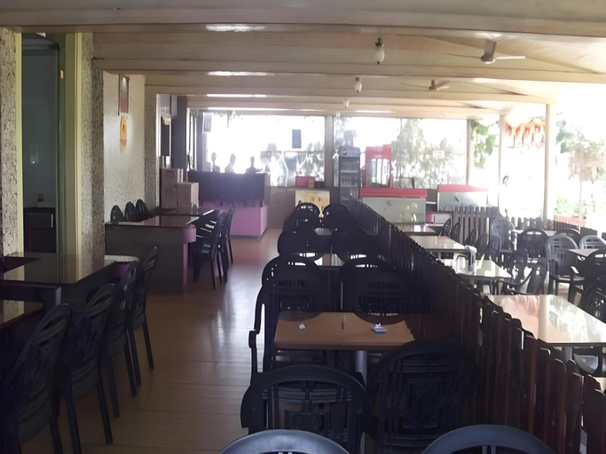 Food & Drinks 3, Hotel Vishal, Pune