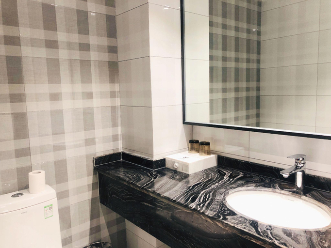 Bathroom 3, Xinyi Hotel, Zigong