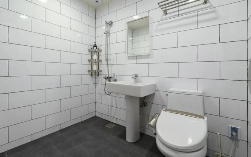 Bathroom, Pohang Red House Ocean Hills Pool Villa, Pohang