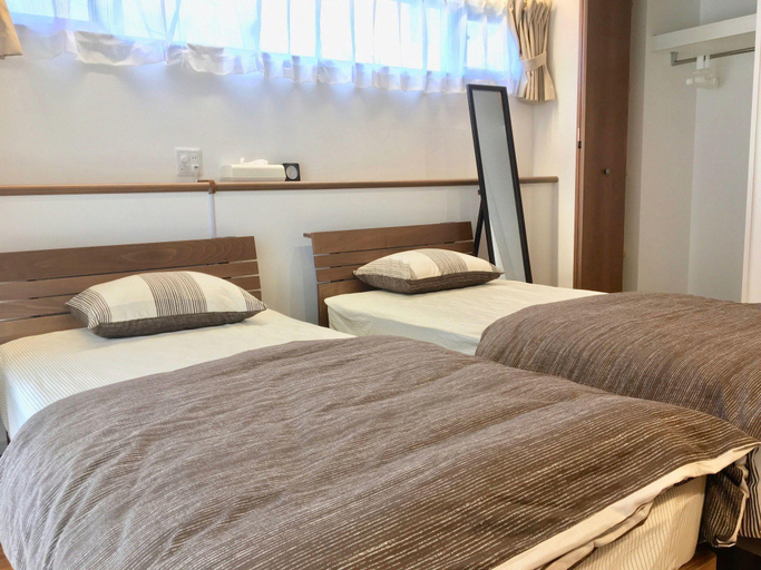 Bedroom 2, A-Style Futenma, Ginowan