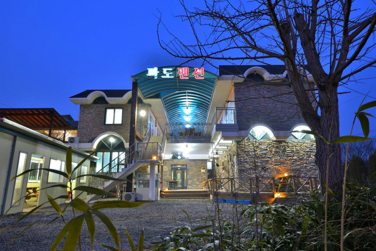Exterior & Views 1, Taean Anmyeondo Wave Pension, Taean
