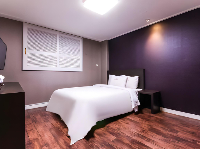 Bedroom 2, Mungyeong Inners Hotel, Mungyeong