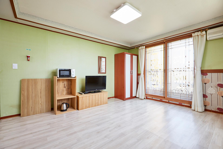 Others 5, Healing House, Ongjin