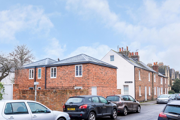 Exterior & Views 2, The Mews - 1BR Studio in Jericho Near City Centre, Oxfordshire