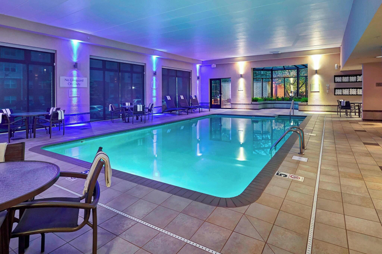 Sport & Beauty, Courtyard Bloomington by Mall of America, Hennepin