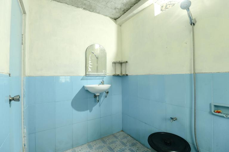 Bathroom 4, Jemakir Homestay, Kulon Progo