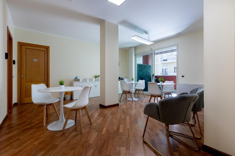 5, Fior Di Loto Central, Cagliari