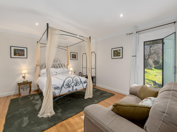 Bedroom 5, Welcome Mat | Wenworth Falls Garden Retreat House, Blue Mountains