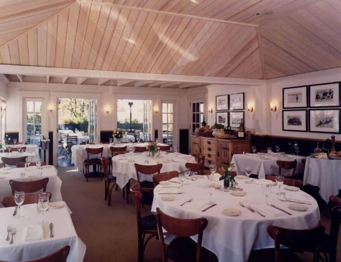 Food & Drinks 4, Tally Ho Inn, Monterey
