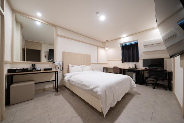 Bedroom 2, Seongnam Boxin Hotel, Seongnam