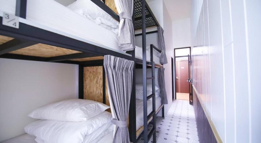 Bedroom 2, Red House & Old Lane-ChengGong Inn, Tainan