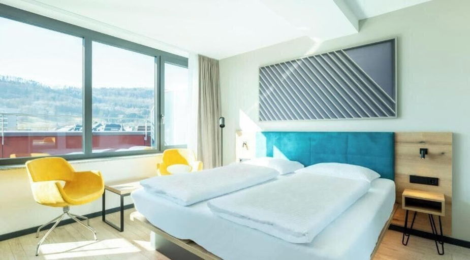 Bedroom 5, B&B HOTEL Albstadt-Hbf, Zollernalbkreis