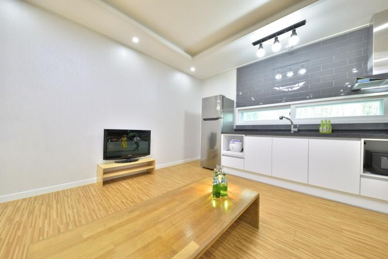 Others 4, Yongin A Pension, Yongin