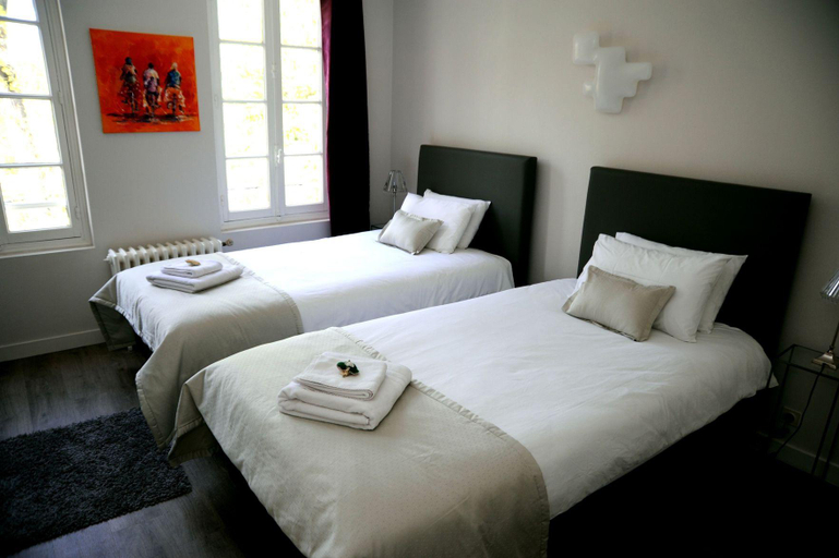 Bedroom 4, 6 Rue Dupuy, Charente