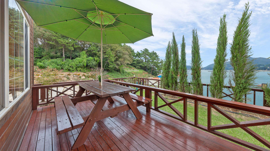 Others 4, Namhae Woongi House Pension, Namhae