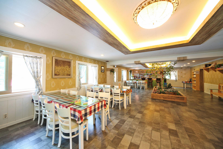 Food & Drinks 2, Pocheon Forest Pension (Ildong-myeon), Pocheon