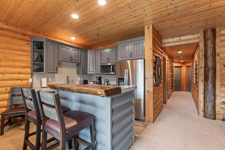 Others 5, Black Bear Lodge BBL-351 by KBM, Summit