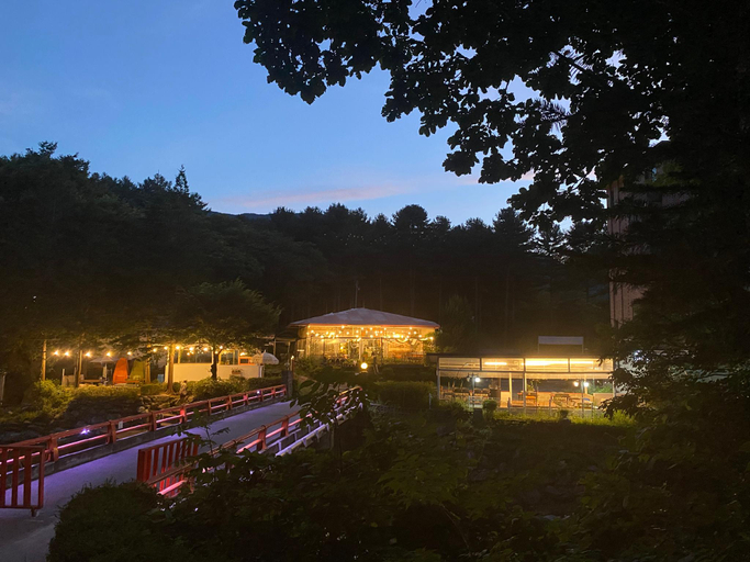 Exterior & Views 3, Gapyeong Dahlia Pension, Gapyeong
