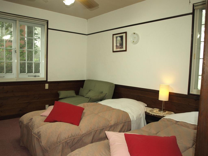 Bedroom 3, Royal Silk Inn, Myōkō