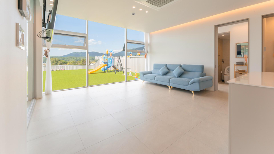 Others 2, Gyeongju Its Kids Pool Villa, Gyeongju